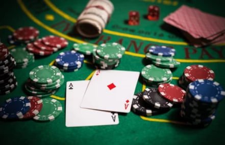 Tampilan antarmuka platform sportsbook dan kasino online indototo